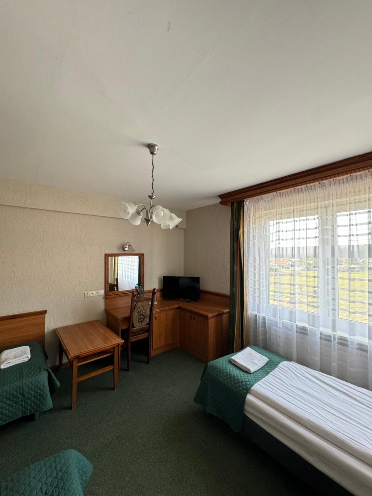 Łubowo Hotel Victoria מראה חיצוני תמונה