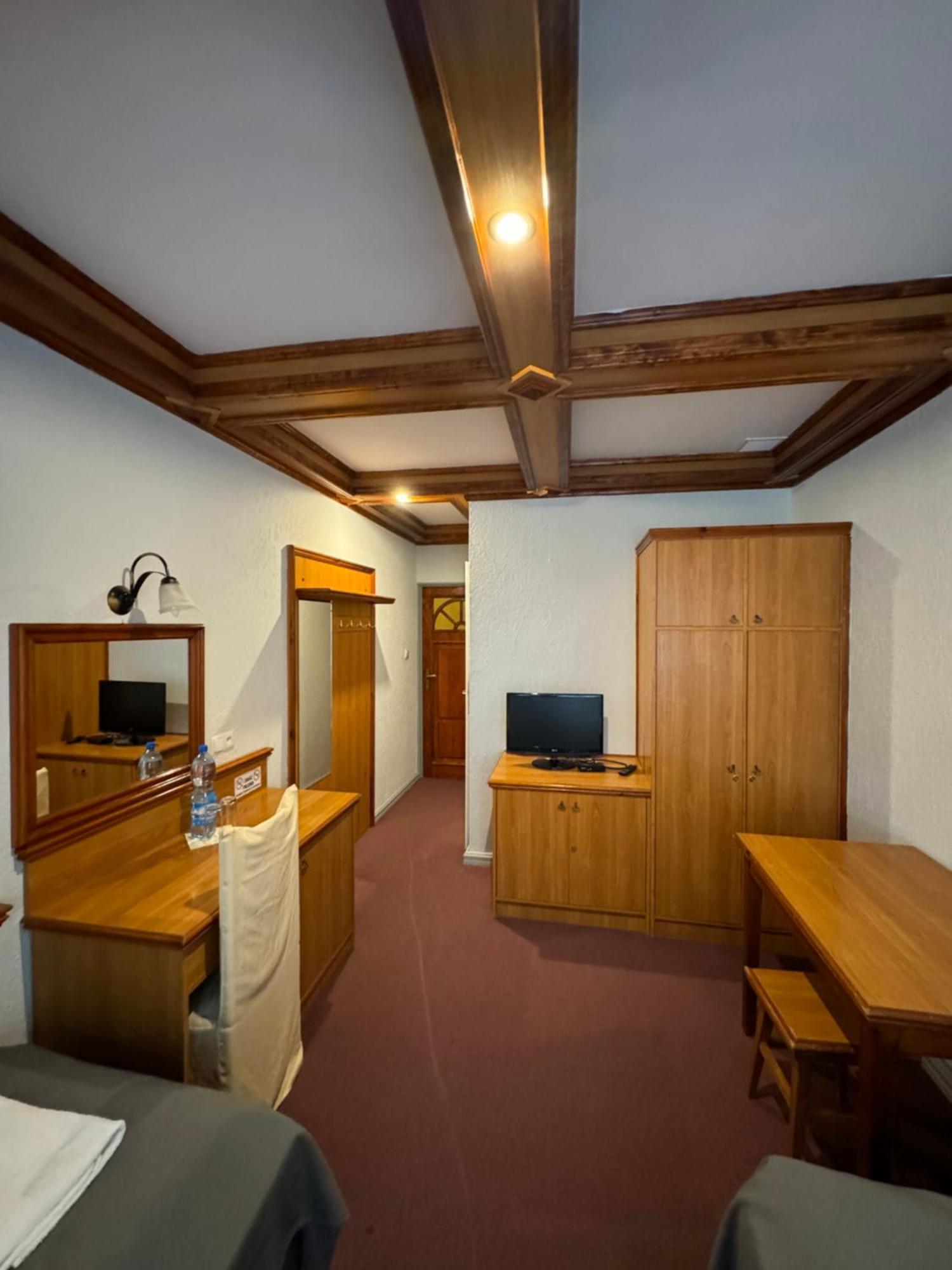 Łubowo Hotel Victoria מראה חיצוני תמונה
