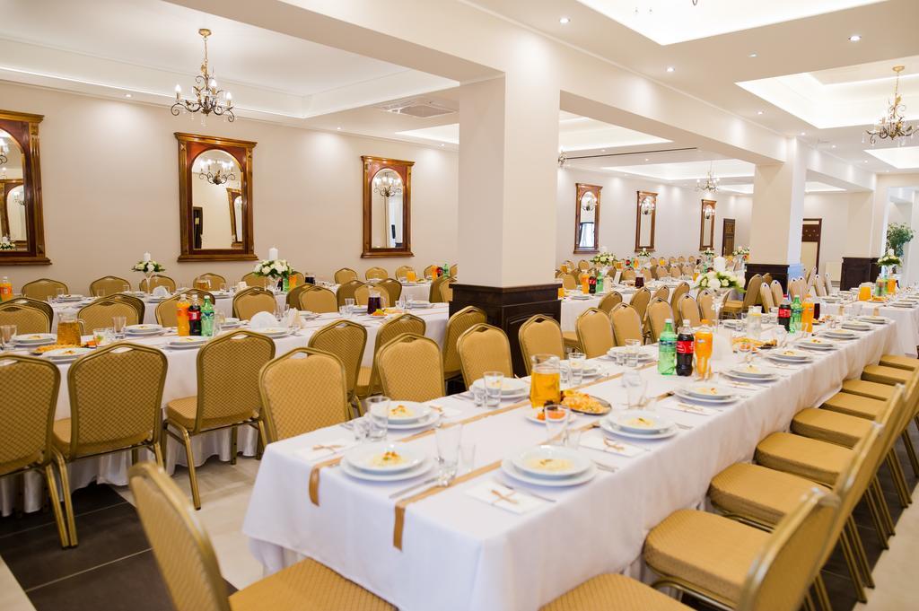 Łubowo Hotel Victoria מראה חיצוני תמונה